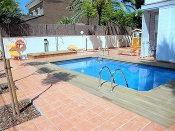 Apartamentos Caru Castelldefels