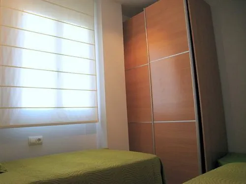 Apartamentos Caru Castelldefels 0*,  España