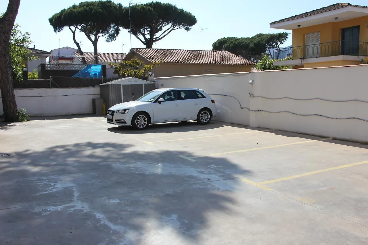 Apartamentos Caru Castelldefels