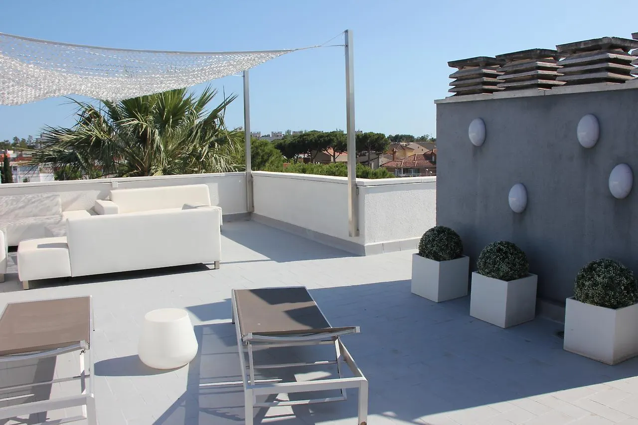 Apartamentos Caru Castelldefels