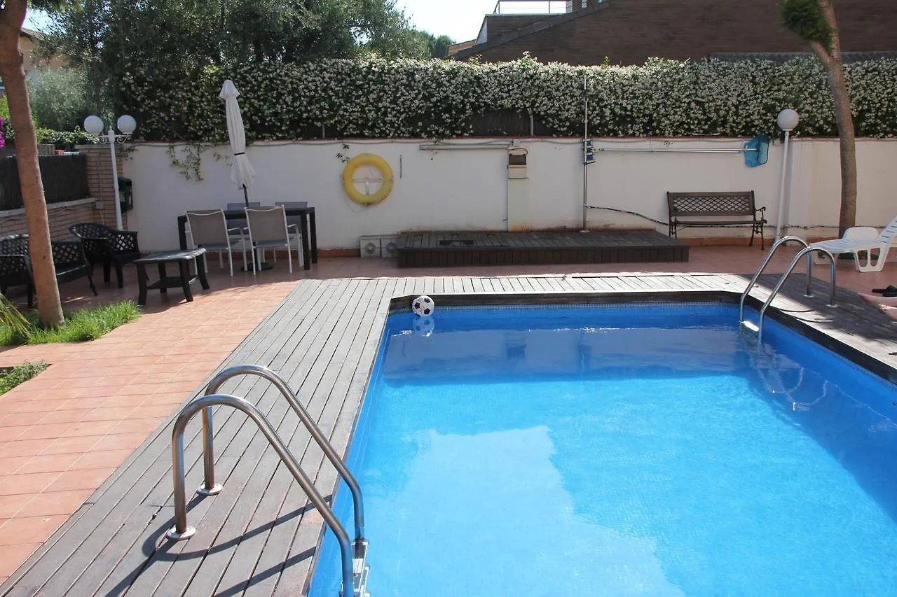 Apartamentos Caru Castelldefels