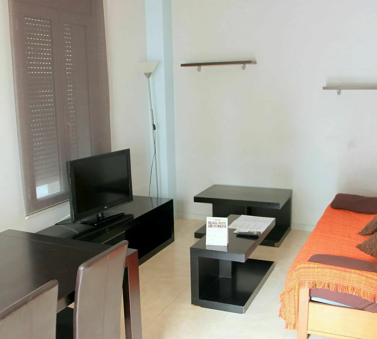 Apartamentos Caru Castelldefels