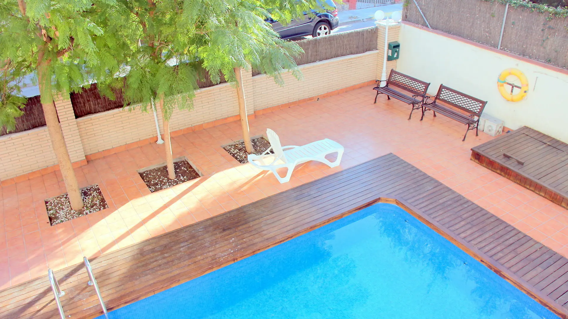 Apartamentos Caru Castelldefels