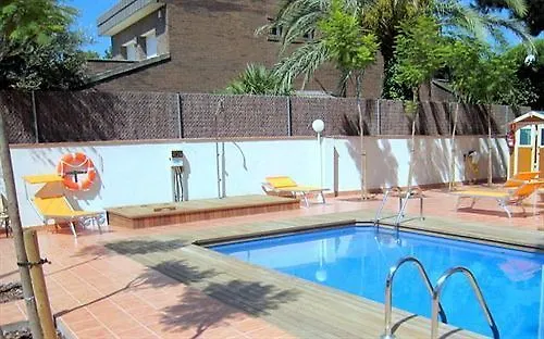 Apartamentos Caru Castelldefels 0*,  Spain
