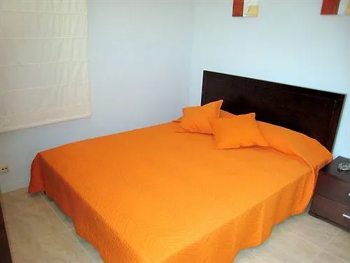 Apartamentos Caru Castelldefels 0*,